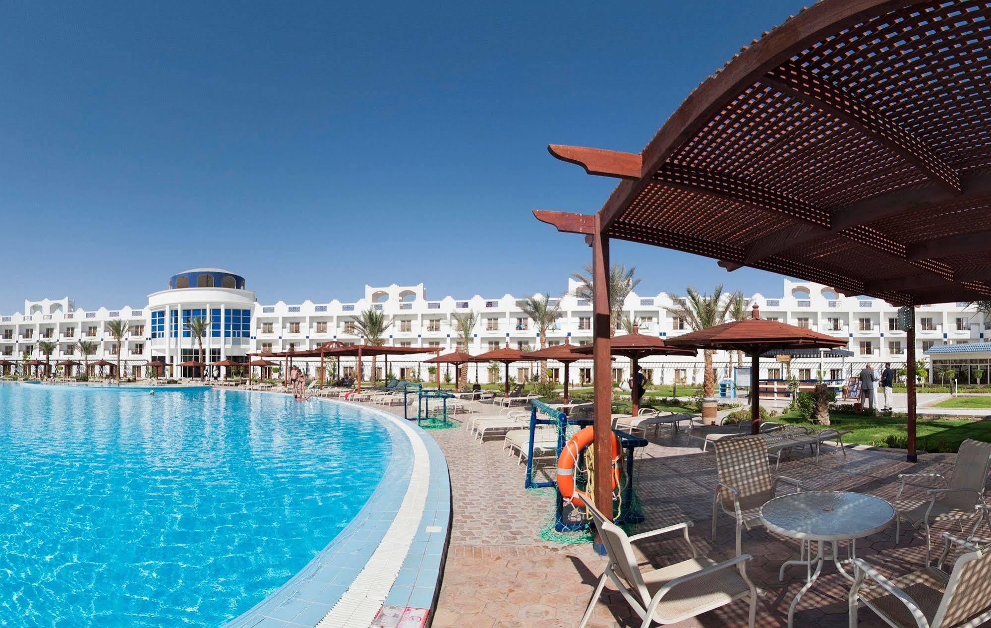 Golden 5 Sapphire Suites Hotel Хургада Екстер'єр фото